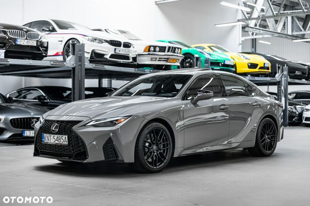 Lexus IS - 11