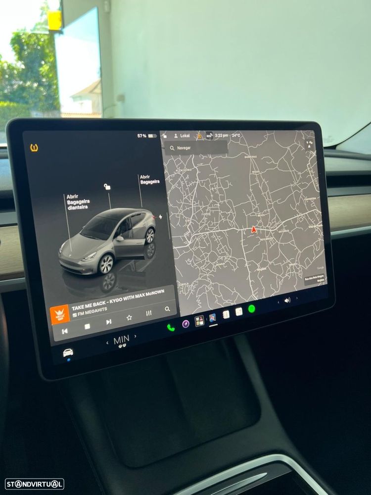 Tesla Model Y Long Range Dual Motor AWD - 4