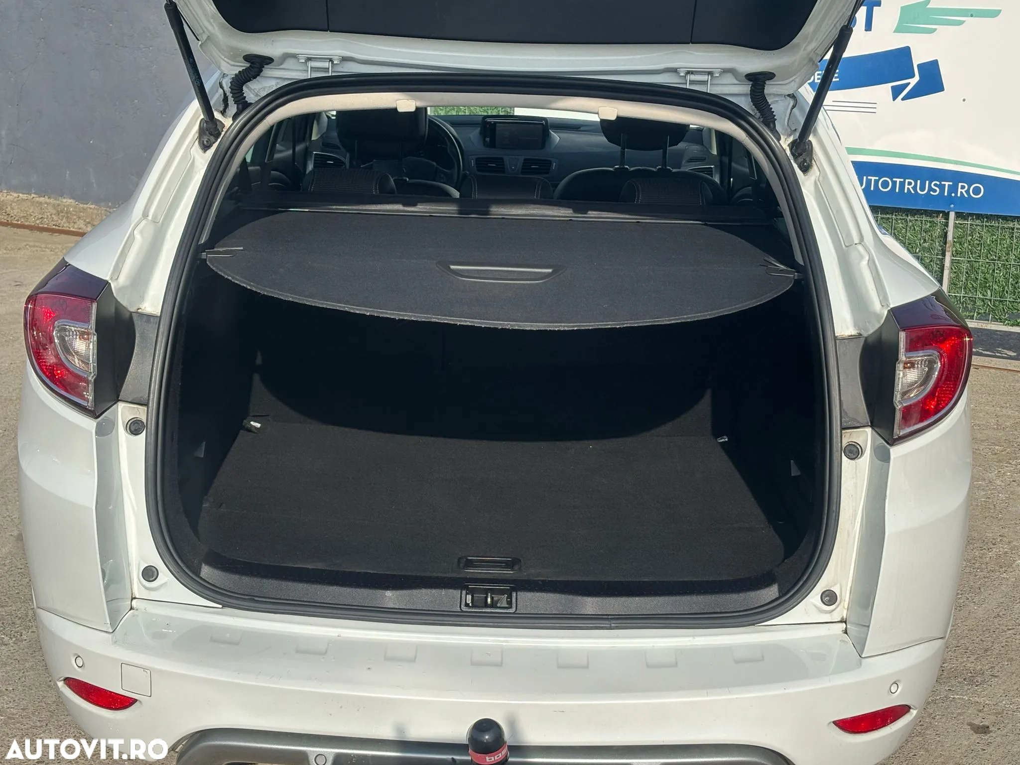 Renault Megane ENERGY dCi 110 GT LINE - 24