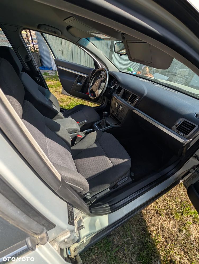 Opel Vectra 1.9 CDTI Essentia - 6