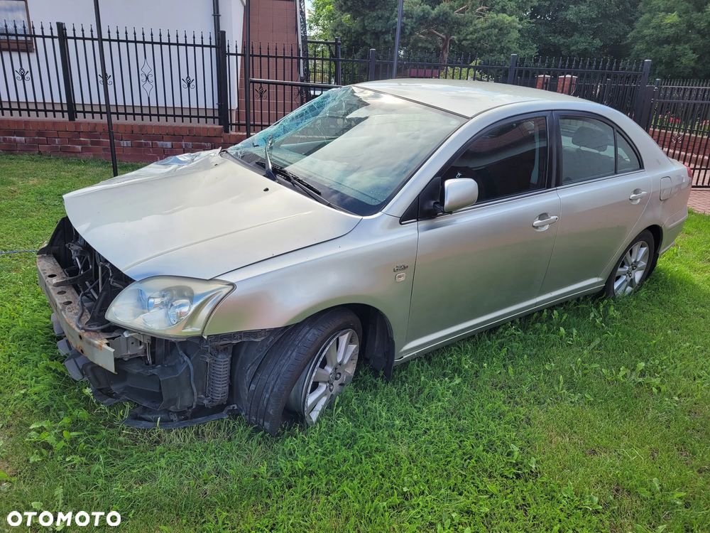 Toyota Avensis 2.0 D-4D Sol - 1