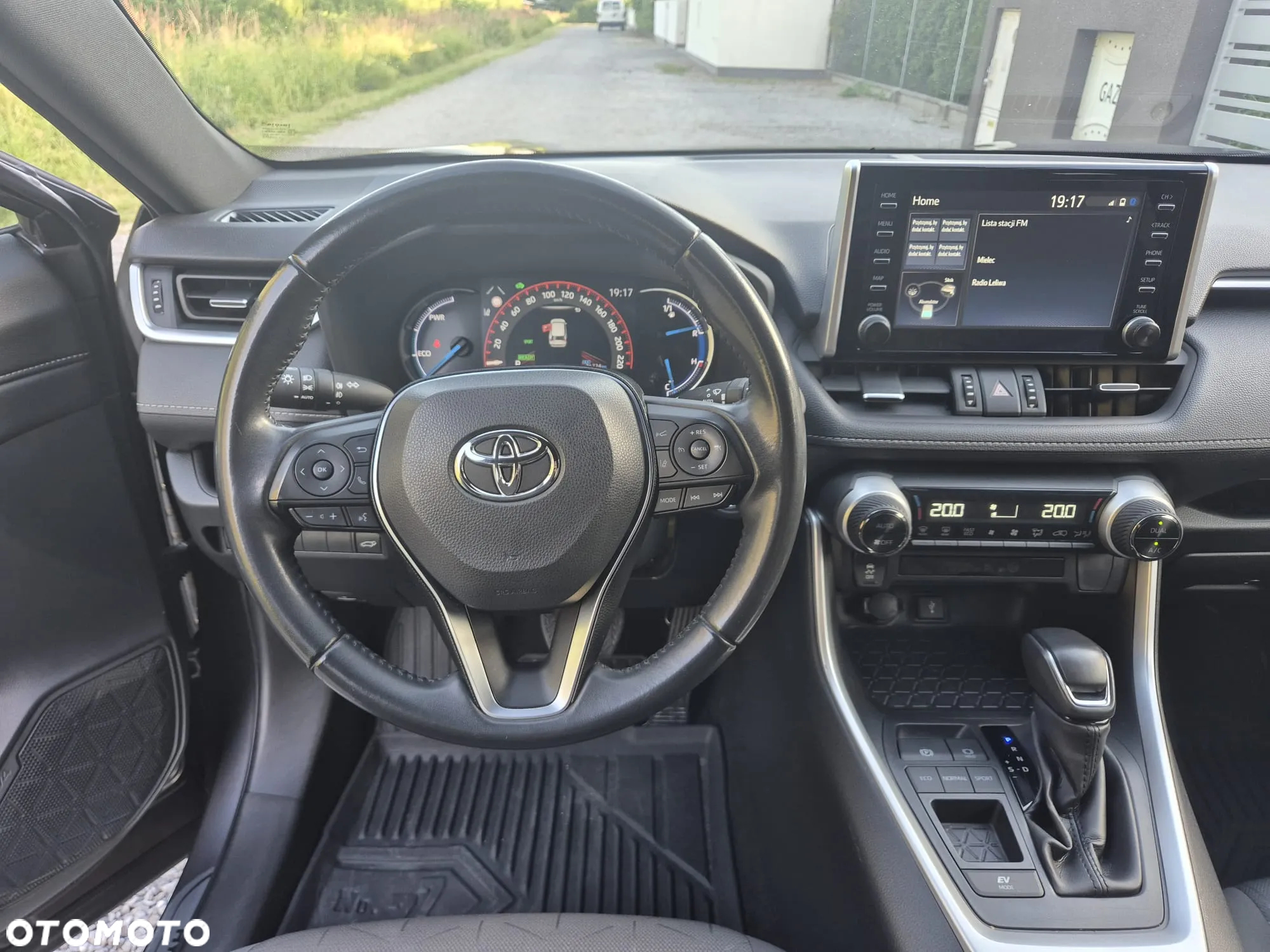 Toyota RAV4 2.5 Hybrid Comfort 4x2 - 18