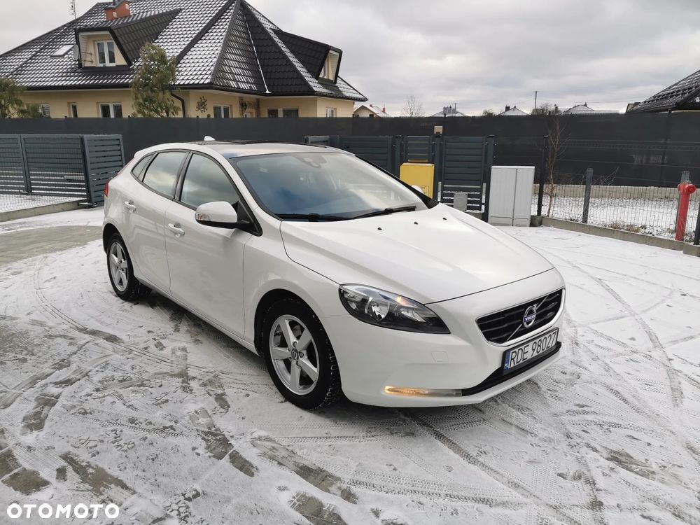Volvo V40 T2 - 2
