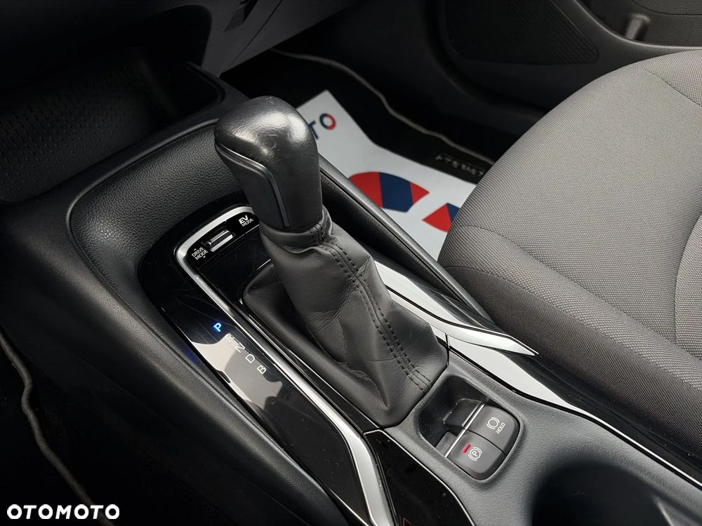 Toyota Corolla 1.8 Hybrid Comfort - 18