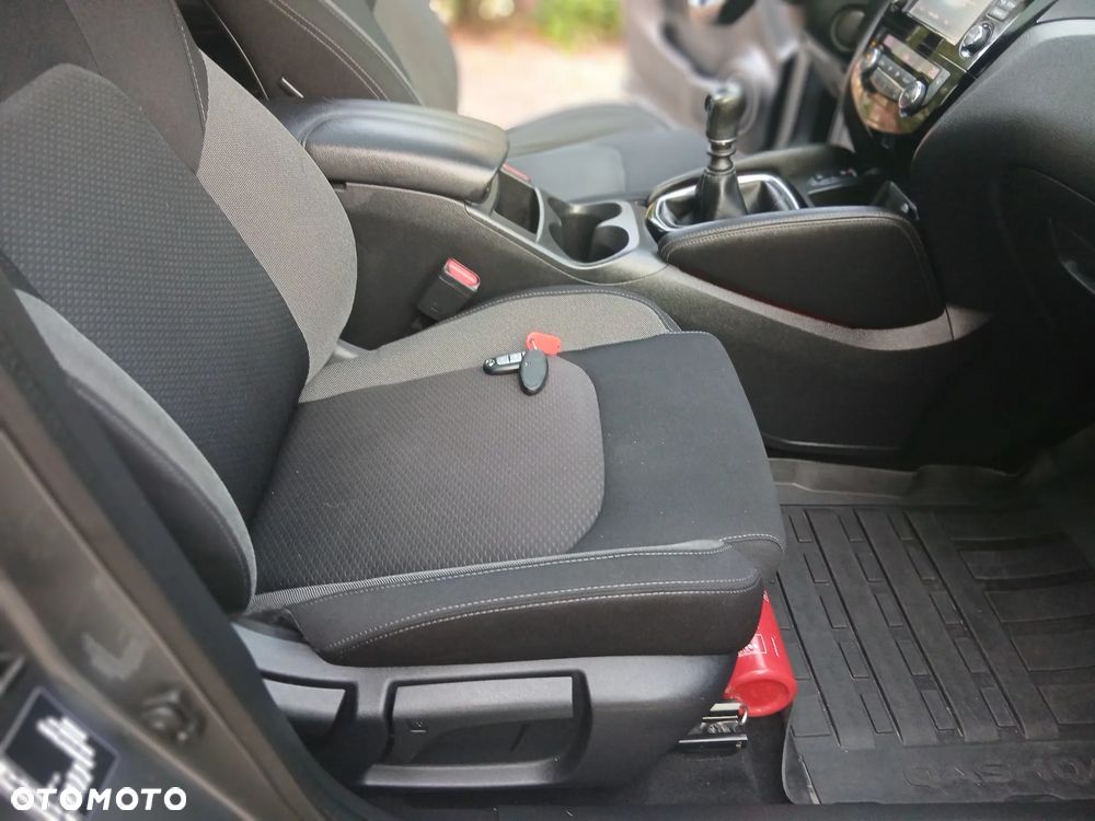 Nissan Qashqai 1.3 DIG-T N-Connecta - 34
