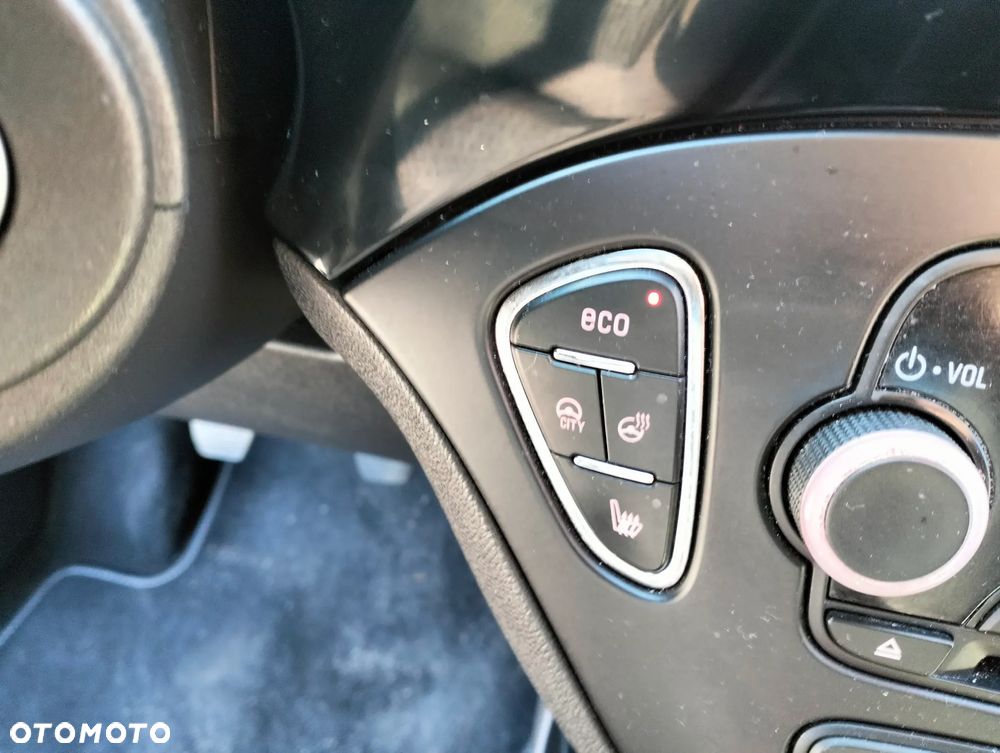 Opel Corsa 1.4 Active - 7