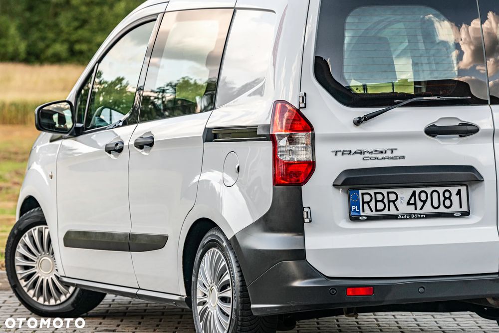 Ford Tourneo Courier 1.0 EcoBoost Trend - 15