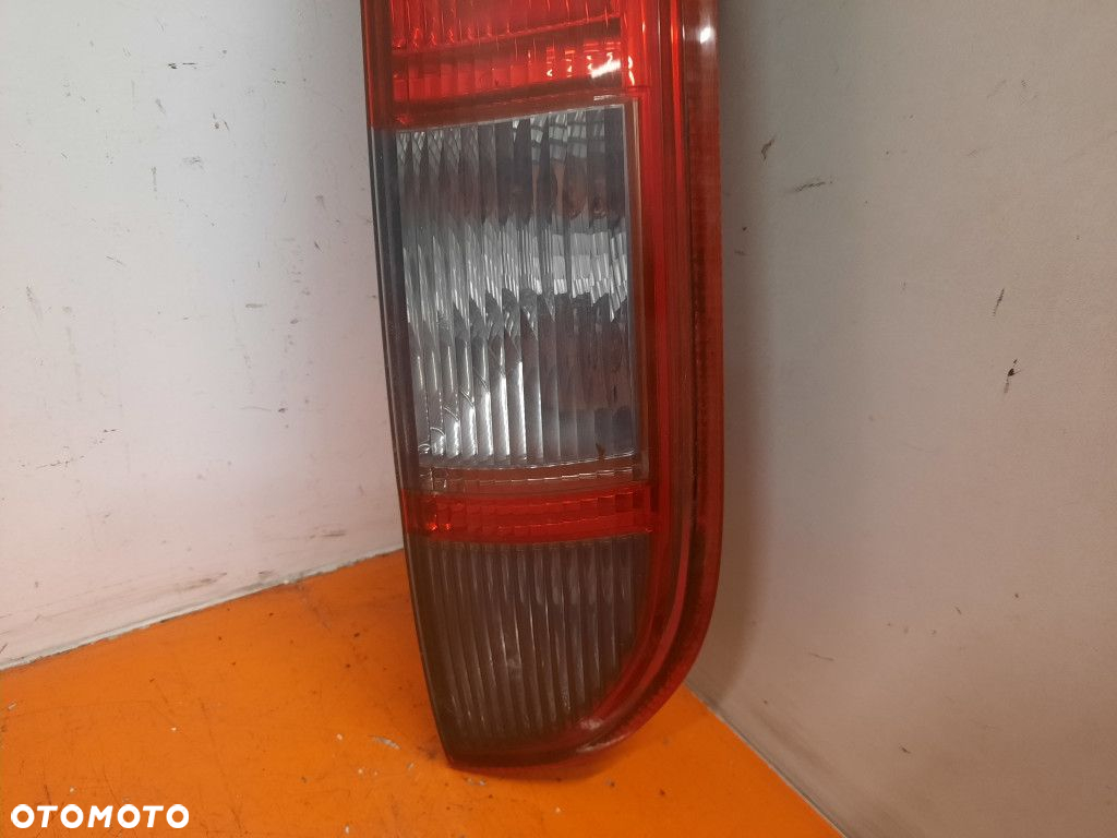 FORD FOCUS MK 2 04-08 LAMPA TYŁ PRAWA ZEWNĘTRZNA 10209 - 3