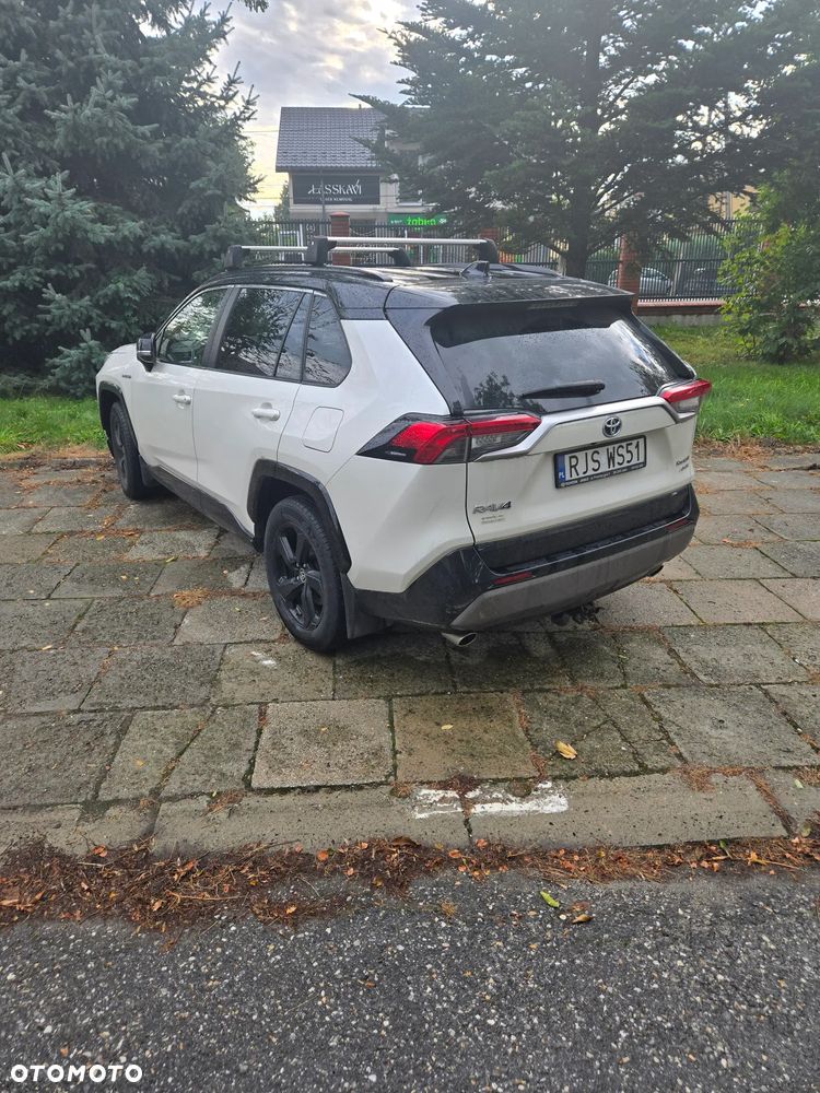 Toyota RAV4 - 8