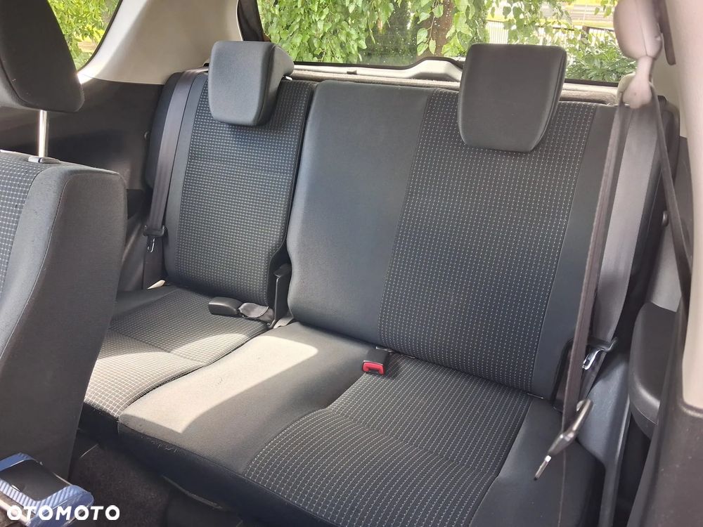 Suzuki Swift - 22