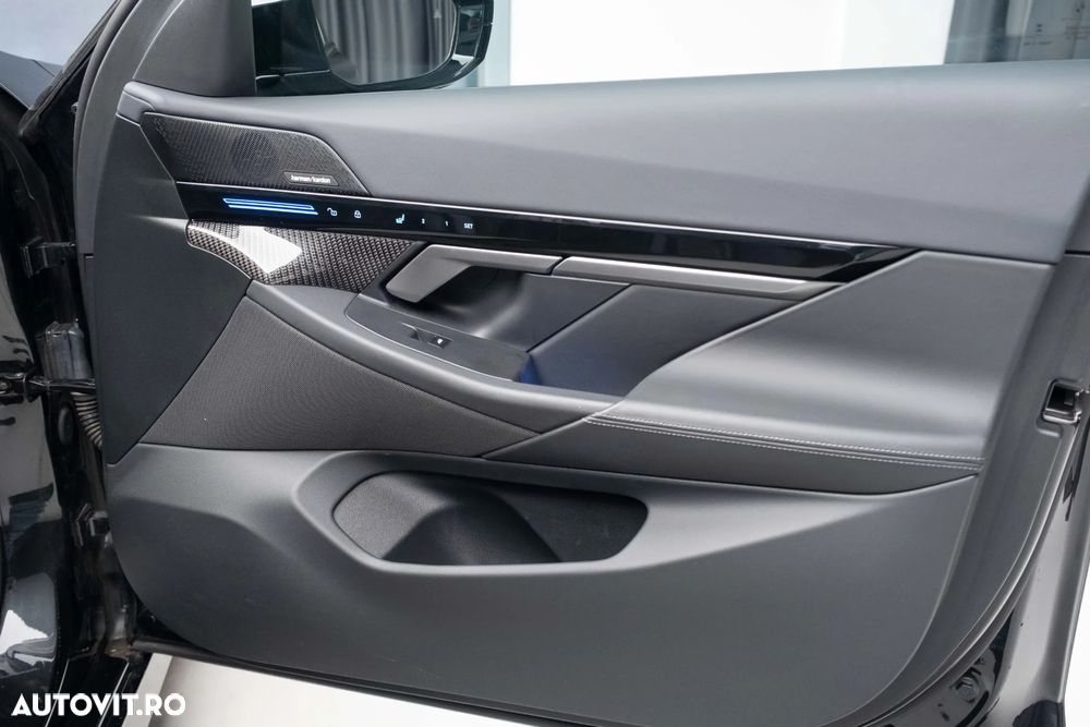 BMW Seria 5 520d xDrive Aut. - 30