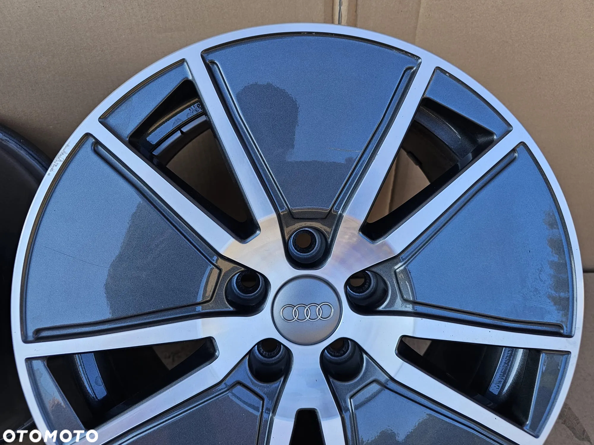 (F127) Audi OE S-Line A4 B9 A6 S6 C8 / 8W0601025G /  7,5Jx17 ET38 5x112 - 6