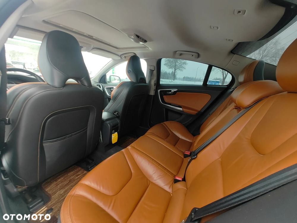 Volvo S60 D4 Summum - 10