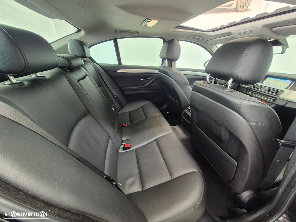 BMW 518 d Line Luxury Auto - 25
