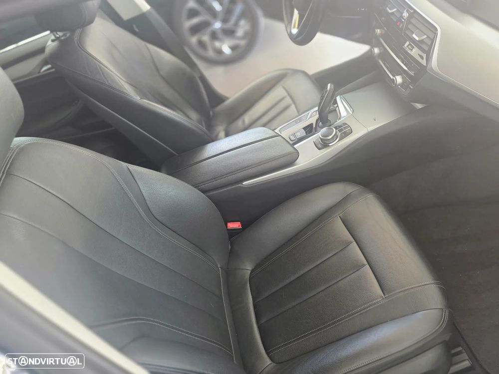 BMW 530 i Aut. - 14