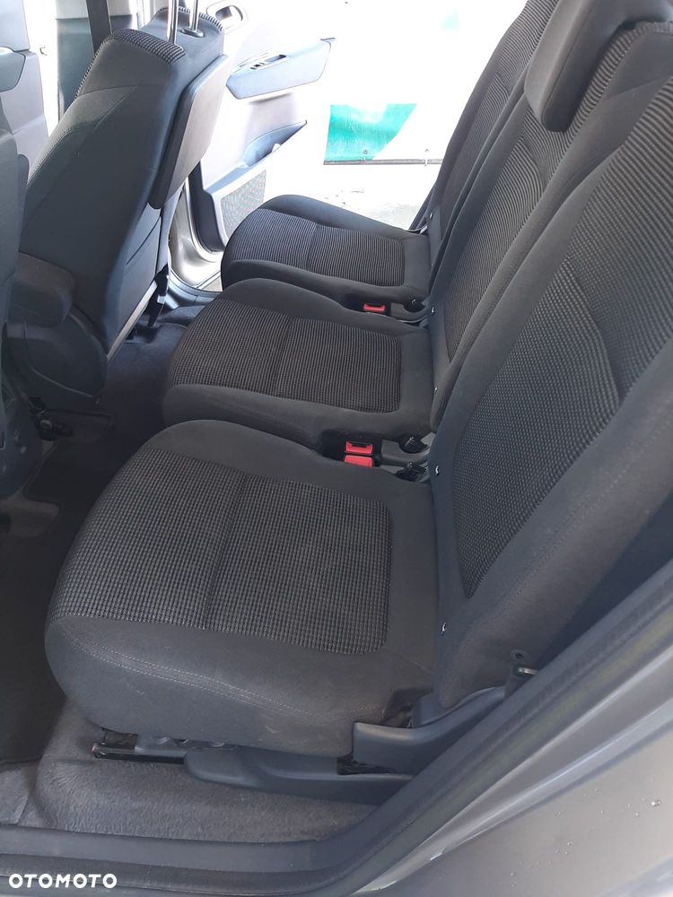 Peugeot 5008 2.0 HDi Family - 8