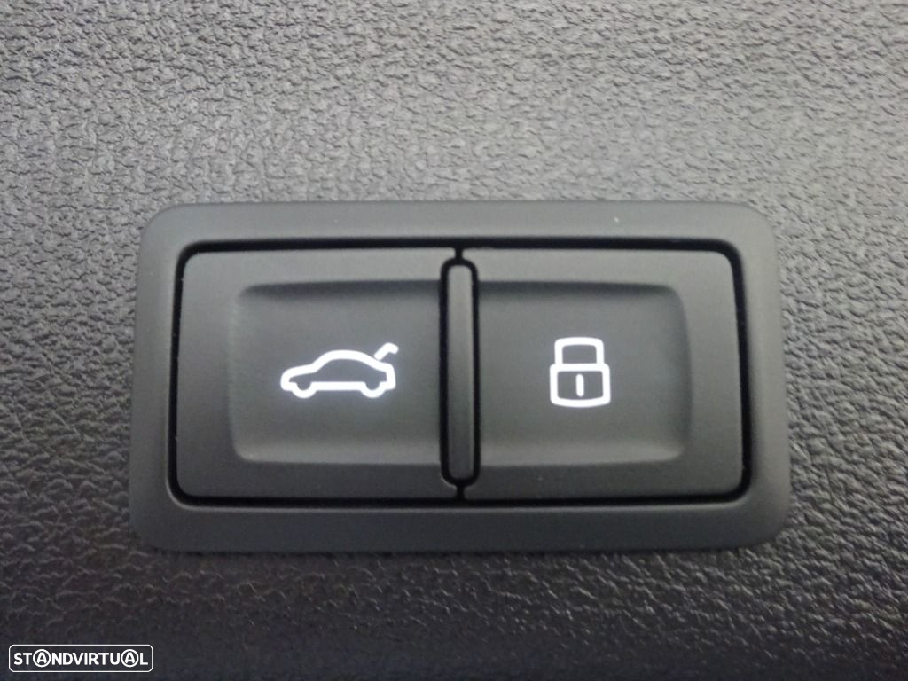 Audi A6 Avant 40 TDI Advanced S tronic - 34