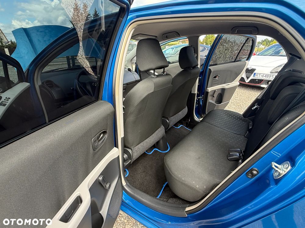 Toyota Yaris 1.3 Luna A/C - 24