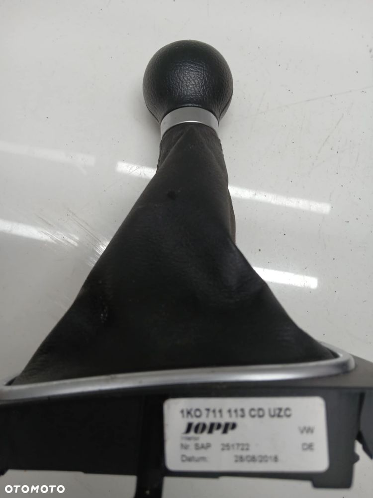 GAŁKA ZMIANY BIEGÓW MIESZEK VW GOLF V 5 ŁADNY 1K0711113 - 5