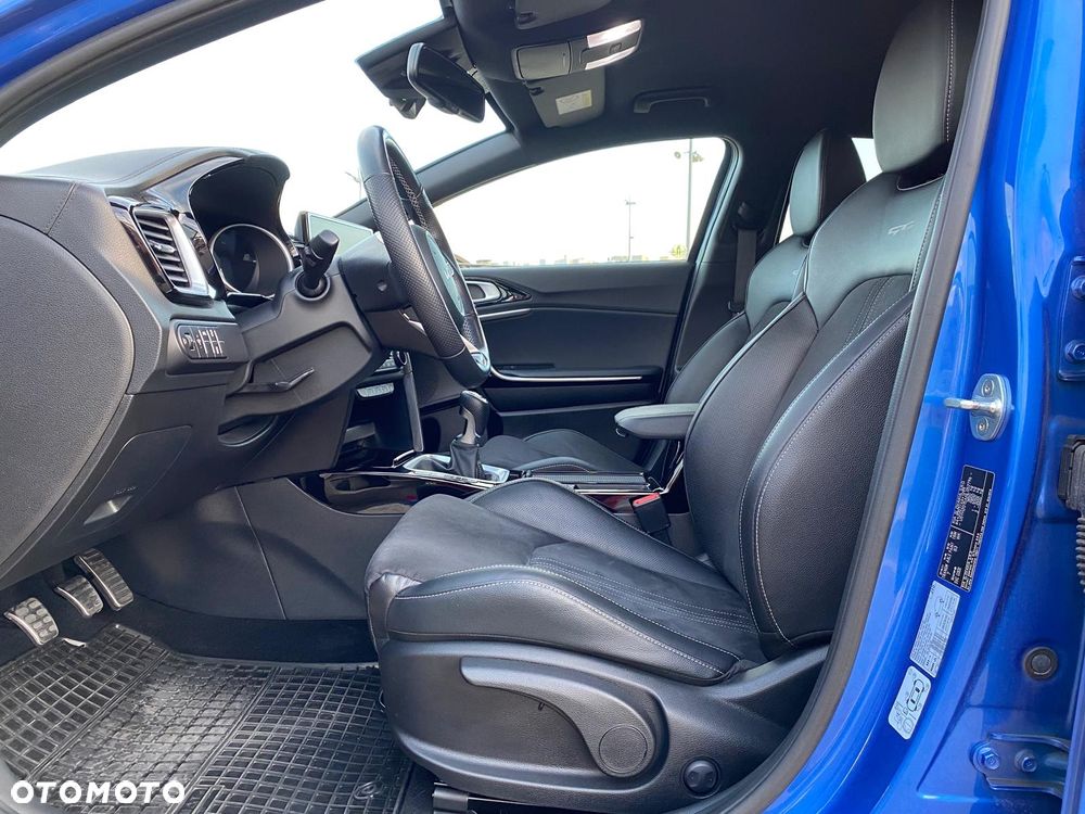 Kia ProCeed 1.5 T-GDI GT Line - 12