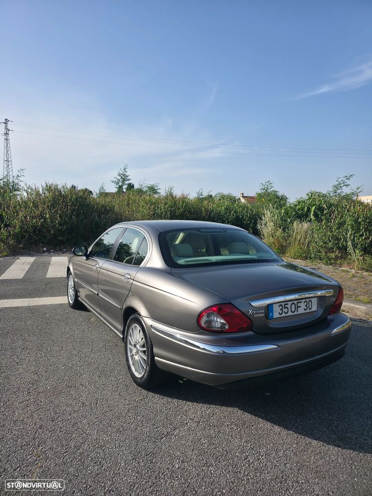 Jaguar X-Type 2.2 Executive - 4