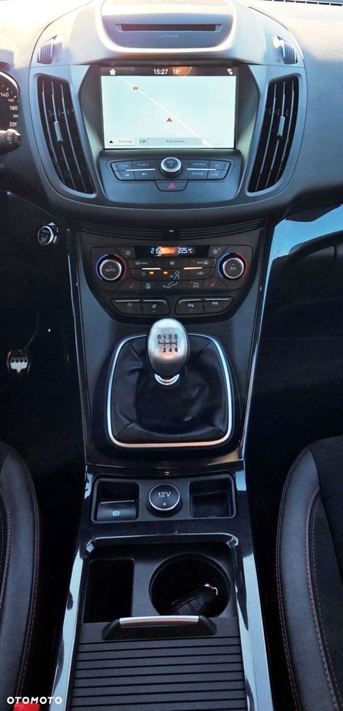 Ford Kuga 1.5 EcoBoost 2x4 ST-Line - 36