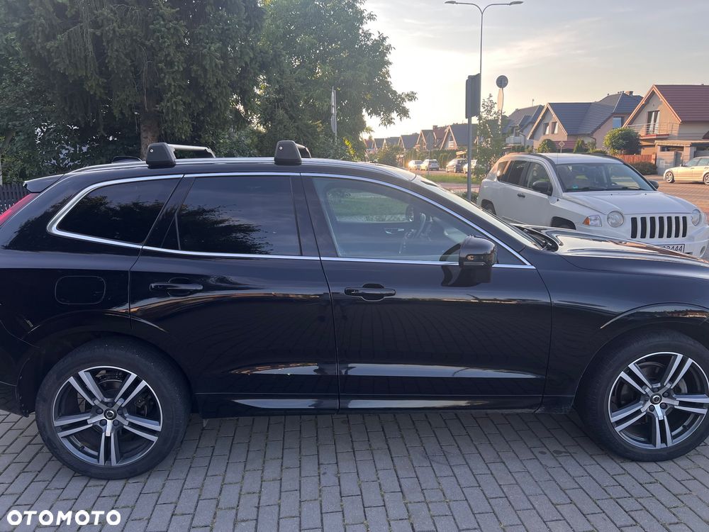 Volvo XC 60 T5 AWD Momentum - 4