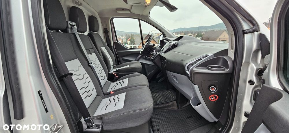 Ford TRANSIT COUSTOM - 11