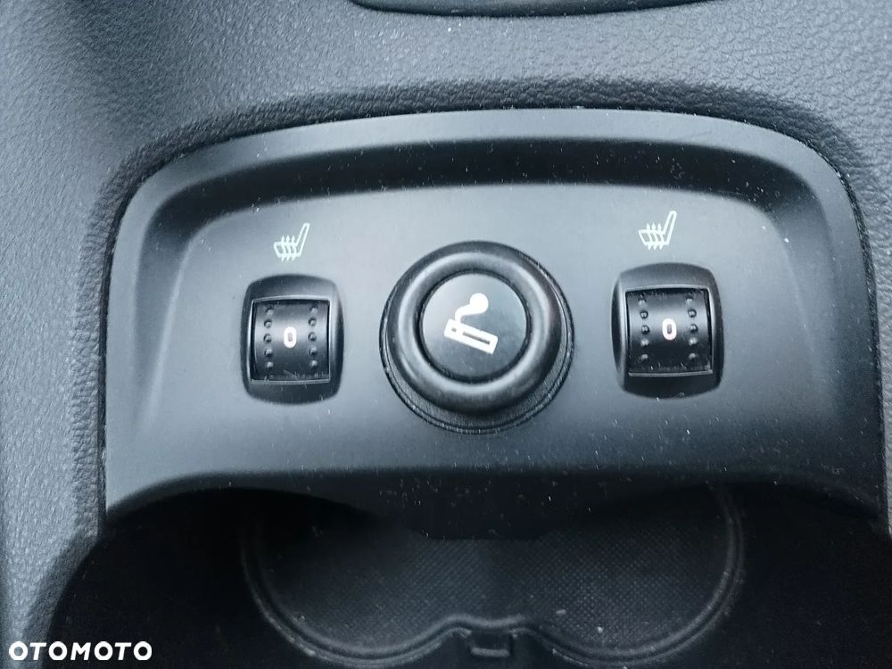 Ford Focus 1.6 EcoBoost Start-Stopp-System Champions Edition - 27