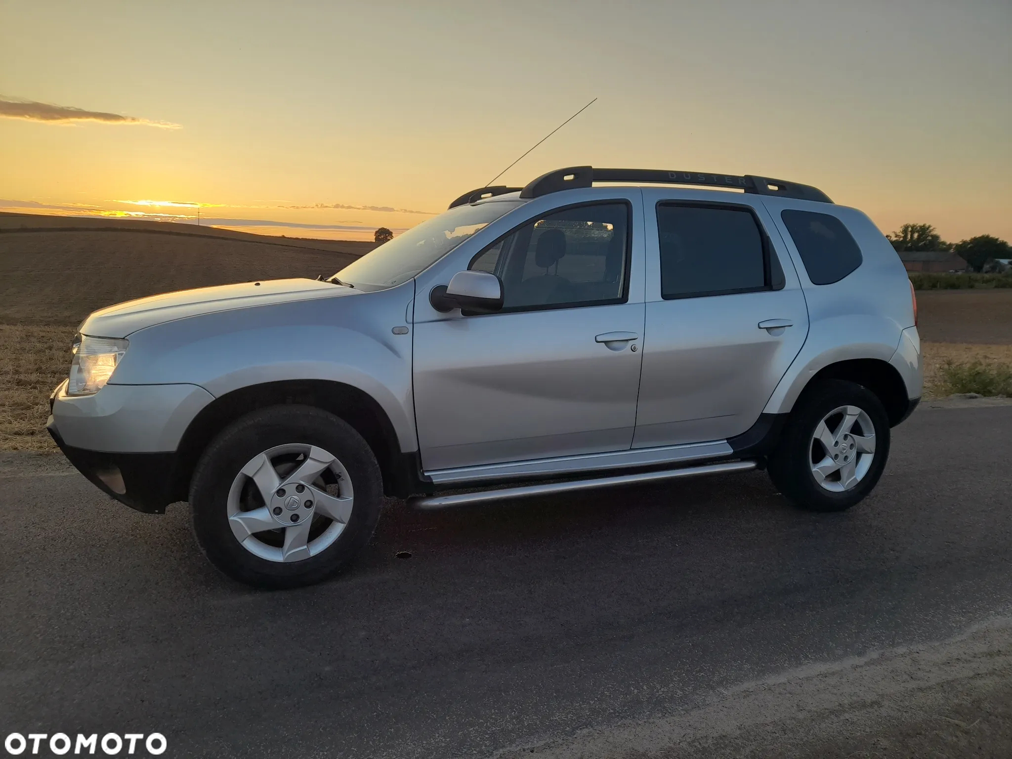 Dacia Duster 1.6 Laureate - 10