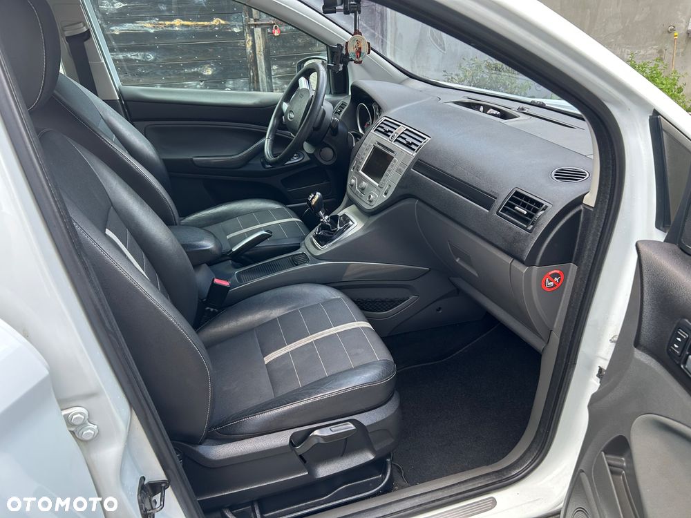 Ford Kuga 2.0 TDCi Titanium - 10