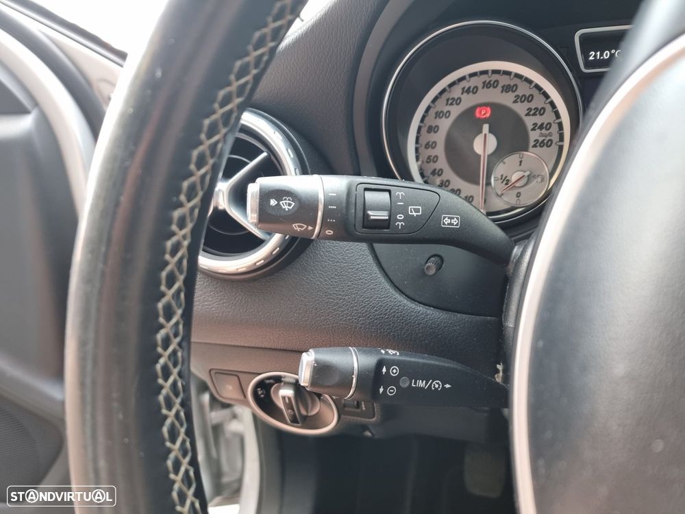 Mercedes-Benz GLA 180 CDI - 16