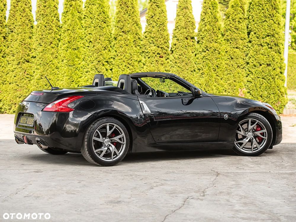 Nissan 370 Z Black Edition - 11