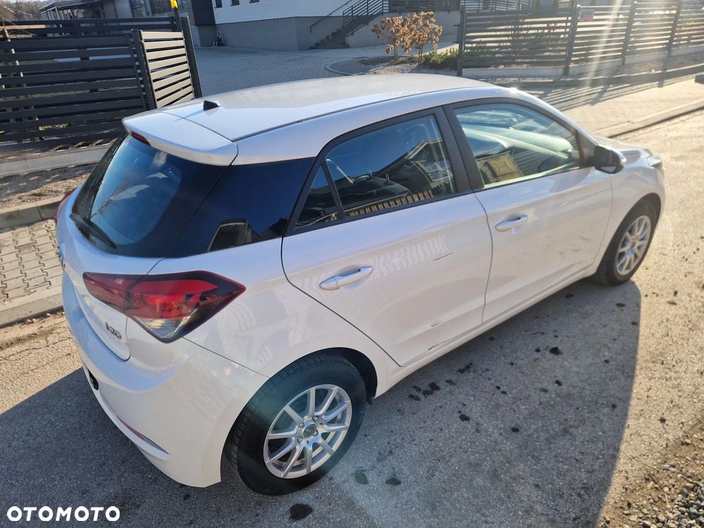 Hyundai i20 1.2 - 14