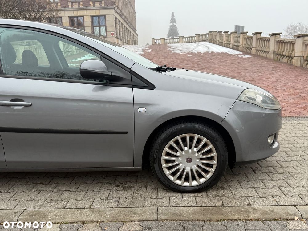 Fiat Bravo 1.4 T-JET 16V Dynamic - 27