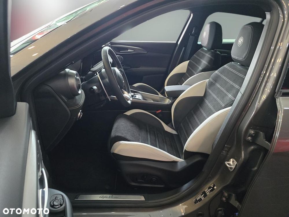 Alfa Romeo Tonale 1.5 T4 GSE mHEV Sport Speciale DCT - 9