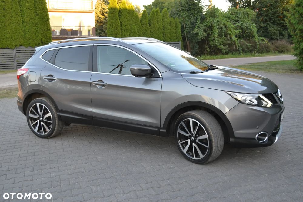 Nissan Qashqai 1.6 DIG-T Tekna - 16