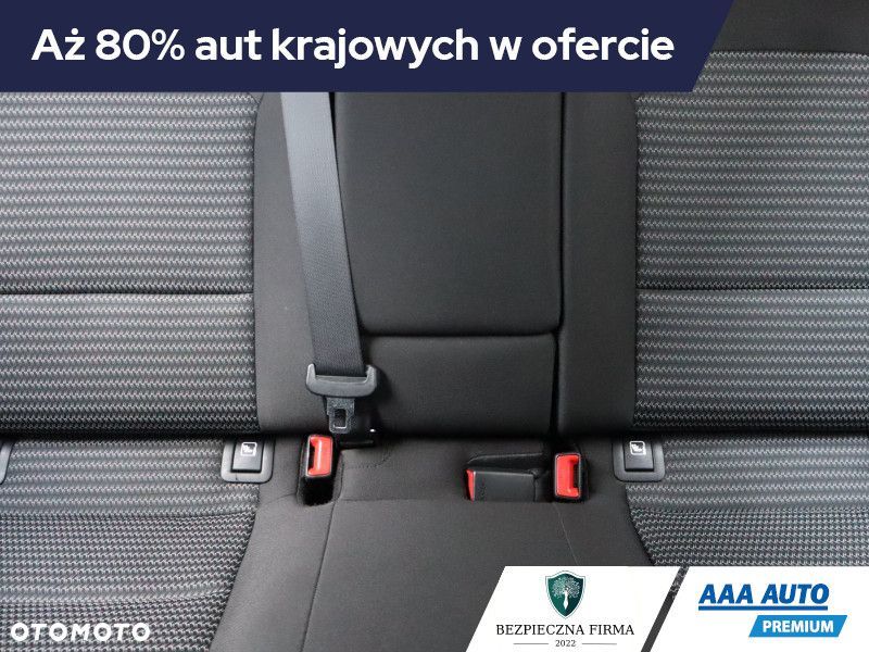 Kia Ceed - 11