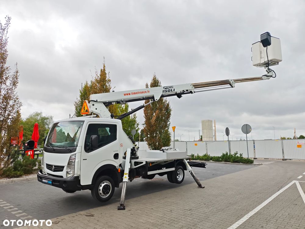 Renault Maxity - 1