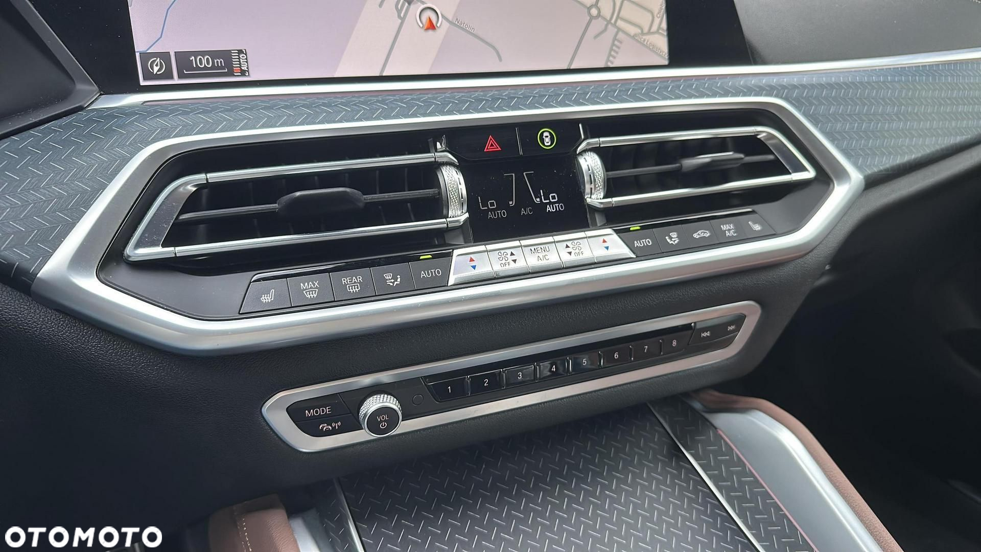 BMW X6 xDrive40i mHEV - 29