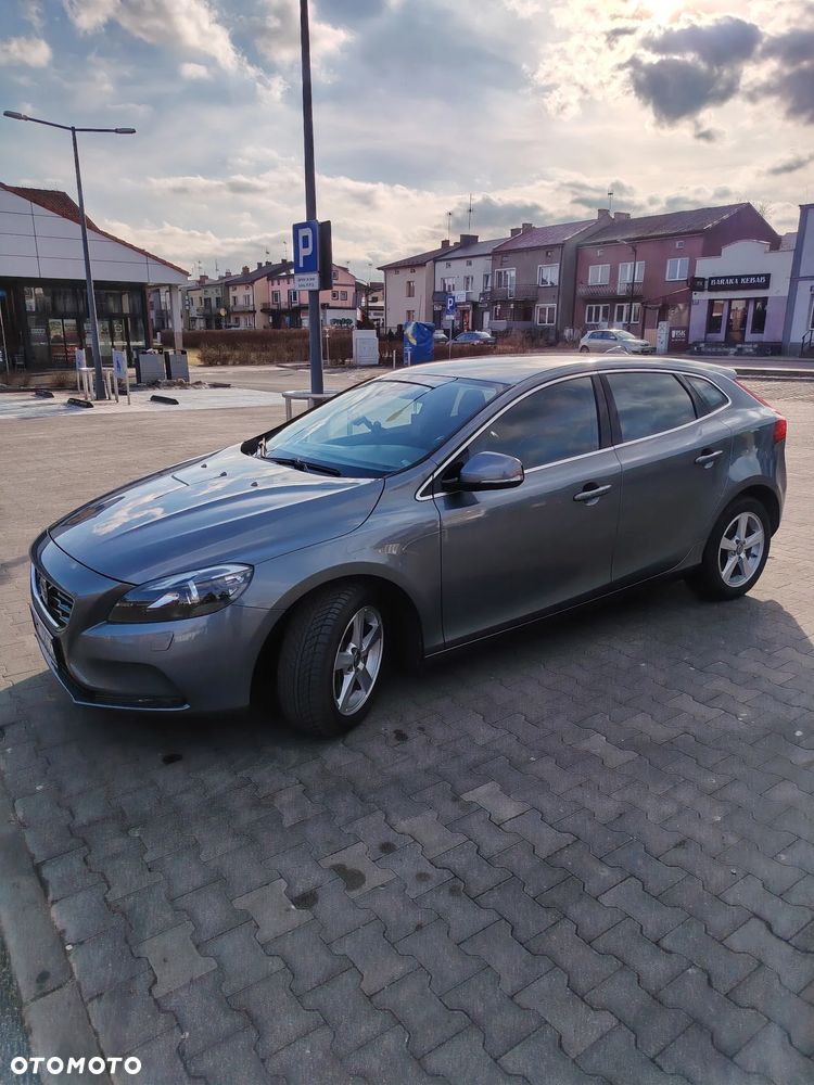Volvo V40 D4 Summum - 2