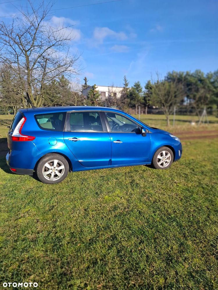 Renault Grand Scenic 1.9 dCi FAP Avantage - 4