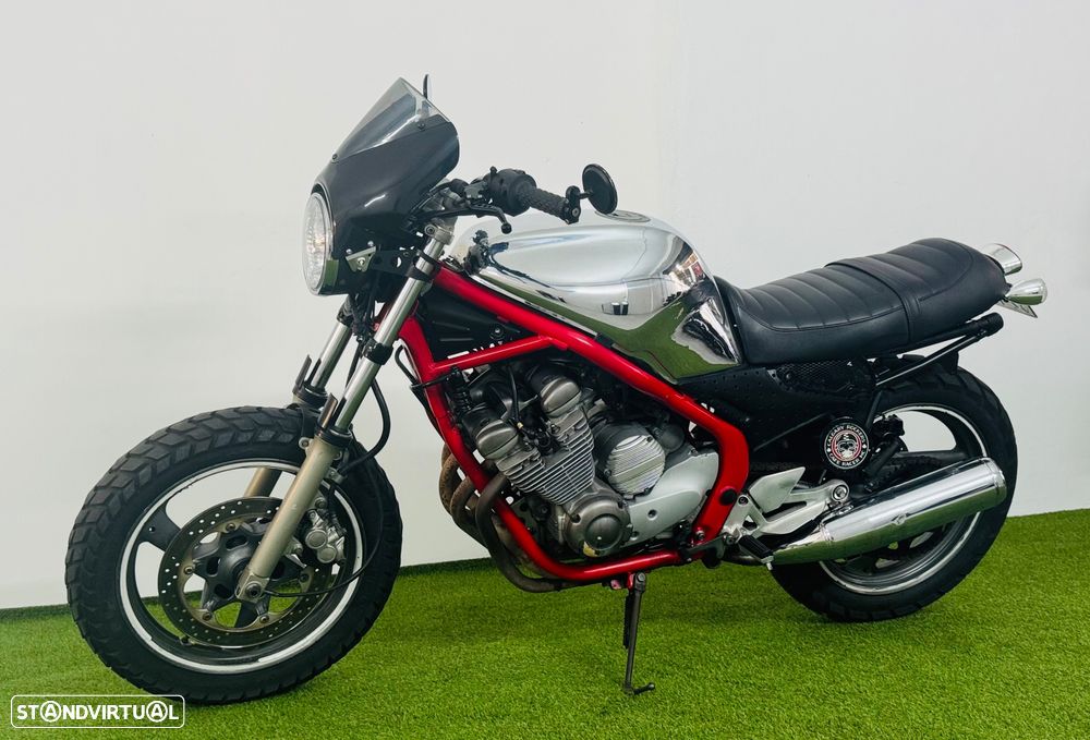 Yamaha XJ Café Racer - 4