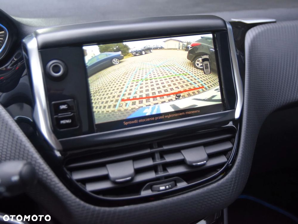 Peugeot 2008 PureTech 130 Stop&Start Crossway - 23