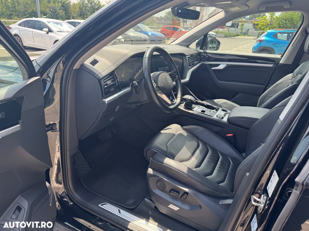 Volkswagen Touareg - 13