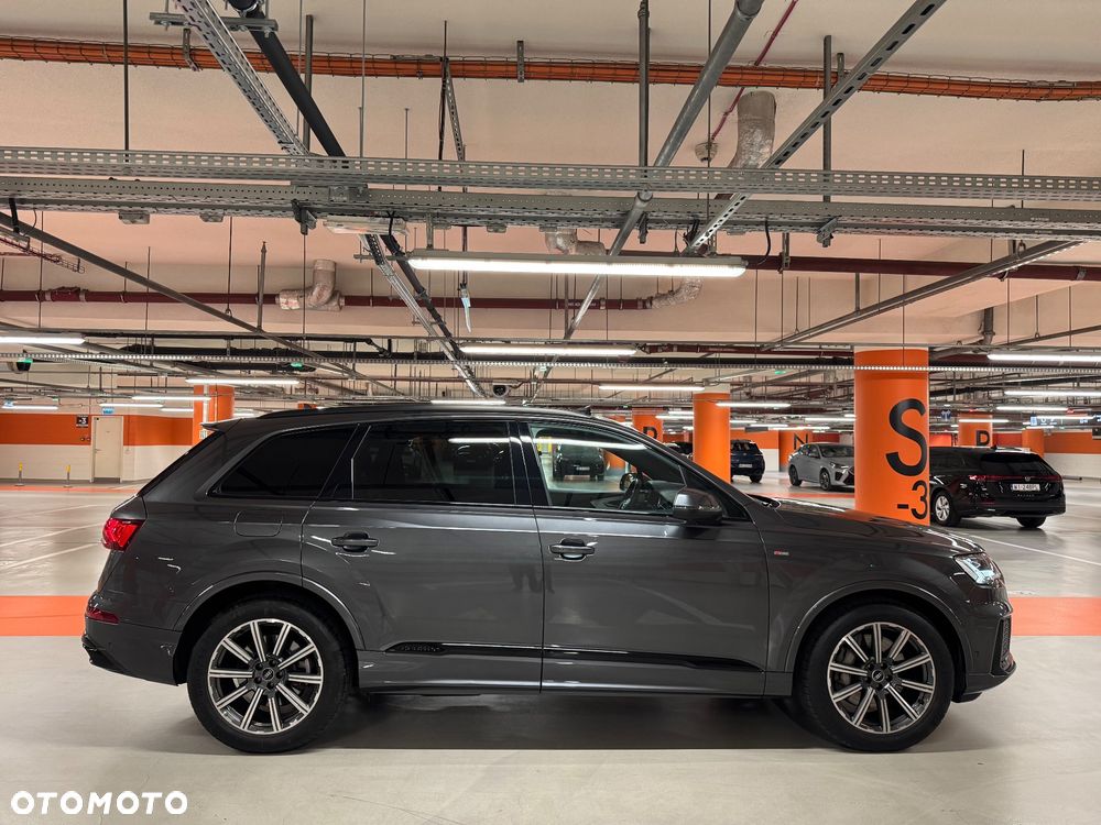 Audi Q7 - 8