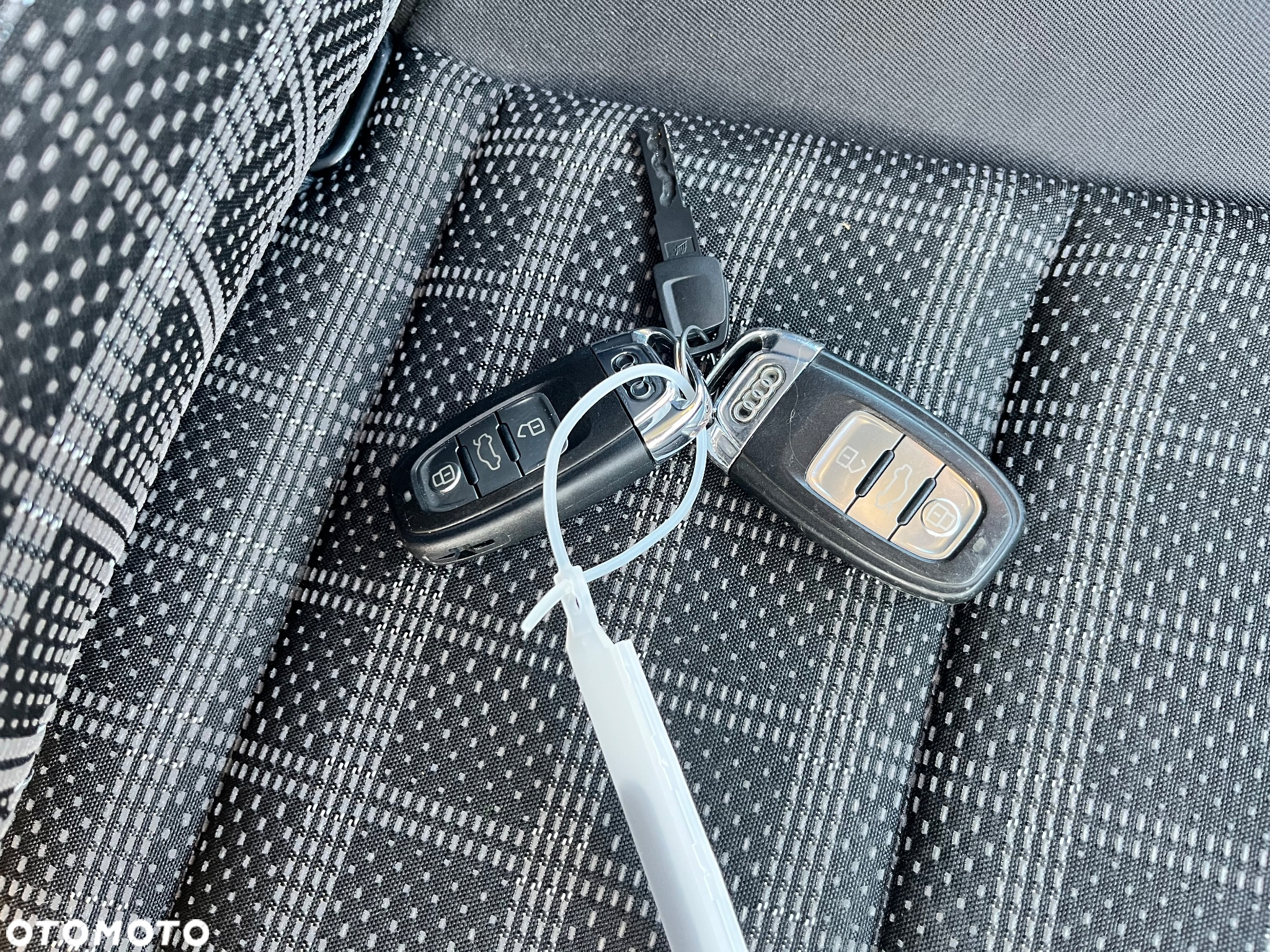Audi A4 2.0 TDI - 7