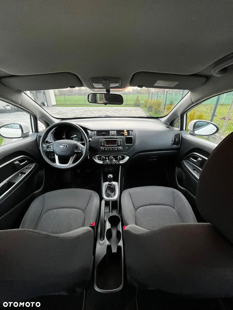 Kia Rio 1.2 M (klm) - 10