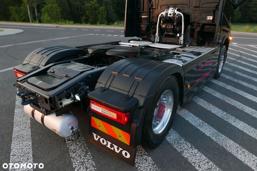 Volvo FH 460 EURO6 FH4 FH5 FULL OPCJA 21R ALU TV PODWÓJNE SZYBY NAVI KAMERA SKÓRA ELEKTRYCZNY OBRACANY FOTEL - 27