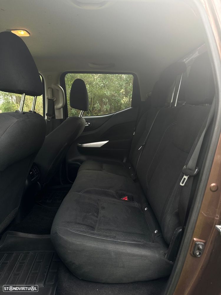 Nissan Navara 2.3 dCi CD 4WD N-Connecta Navi+Barras AT - 12
